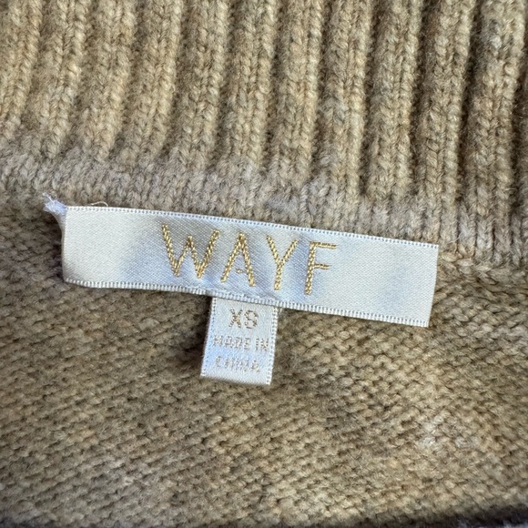 Wayf Women’s Sz XS Tan Cowl Neck Acrylic Wool Blend Sweater - Picture 2 of 6